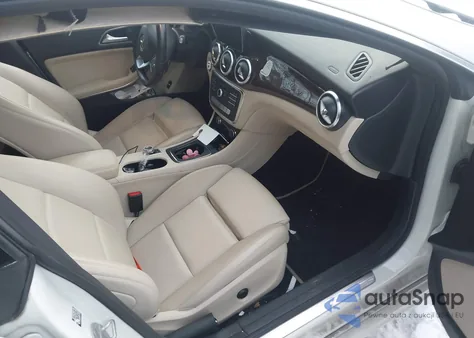 2018 Mercedes-Benz Cla 250 z USA, uszkodzony, nr VIN WDDSJ4EB5JN543376